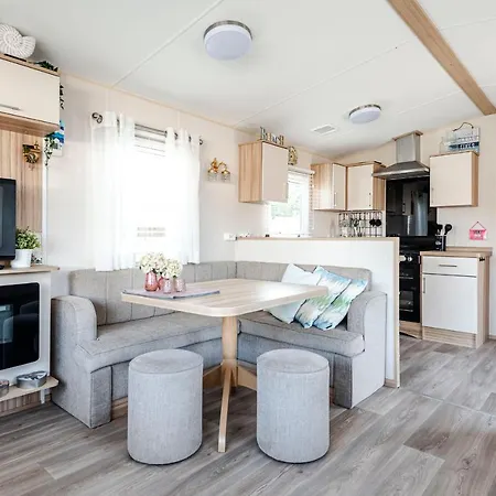 Campingplatz Chalet Summer Breeze *